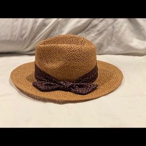 NWT-Leopard Print Bow Straw Fedora • Lush